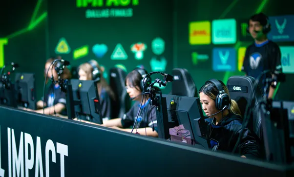 Женский киберспорт: прорывы, звезды и главные события в 2023 году